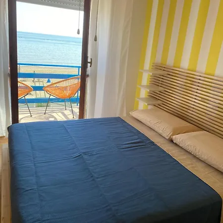Casa Rossella Fronte Mare A Apartamento *
