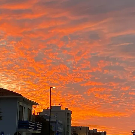 Casa Rossella Fronte Mare A Apartamento Marotta