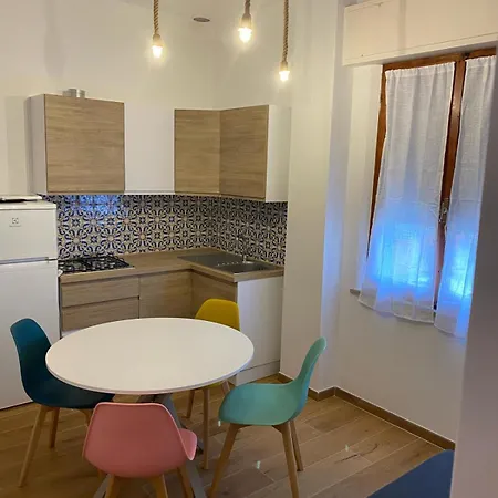 דירה Casa Rossella Fronte Mare A *