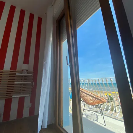 Apartamento Casa Rossella Fronte Mare A *